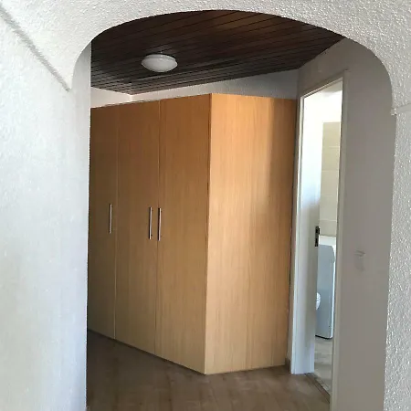 Equador House Ii *